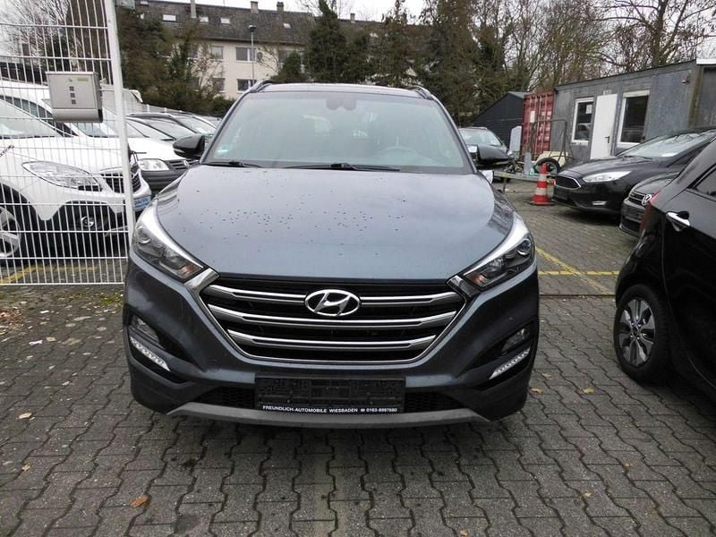 Gebraucht Hyundai Tucson Passion Plus 177 PS (130 kW) 2018 Grau SUV