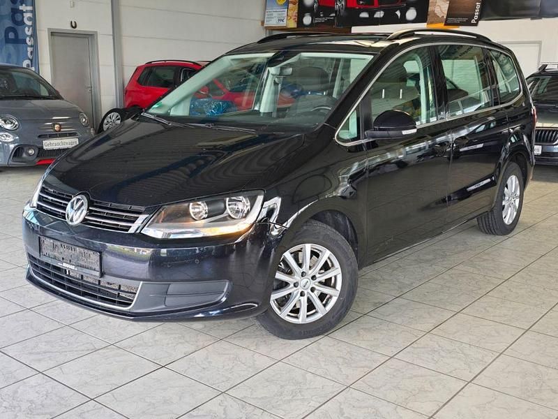 Schwarz Gebraucht 2020 VW Sharan Comfortline Van / Kleinbus | 16.300 € (Superpreis) - Bild 1/4