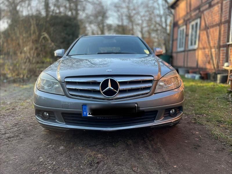 Silber Gebraucht 2007 Mercedes C200 Classic Kombi | 3.500 € (Fairer Preis) - Bild 1/4