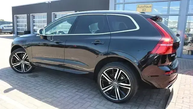 Gebraucht Volvo XC60 R-Design 303 PS (222 kW) 2018 Schwarz SUV