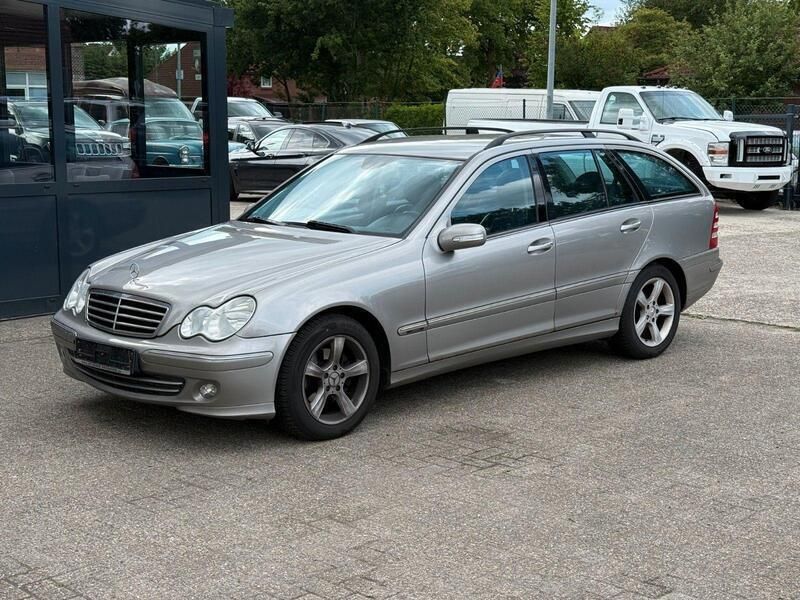 Silber Gebraucht 2005 Mercedes C180 Kombi | 1.599 € - Bild 1/4