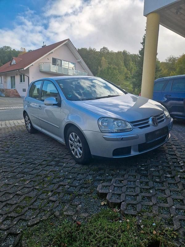 Silber Gebraucht 2005 VW Golf V Kleinwagen | 1.111 € (Superpreis) - Bild 1/4