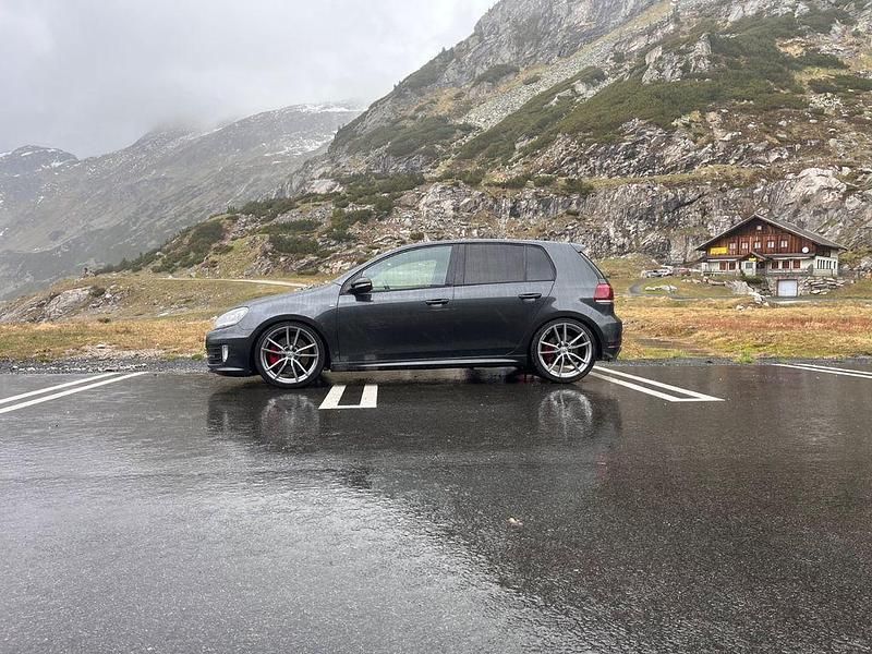 Gebraucht VW Golf VII Edition 380 PS (279 kW) 2012 Grau Limousine