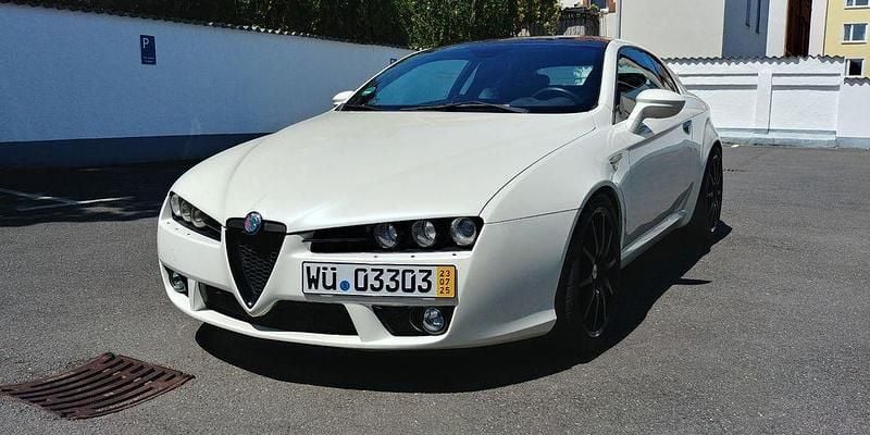 Weiß Gebraucht 2008 Alfa Romeo Brera Coupé | 9.500 € - Bild 1/4