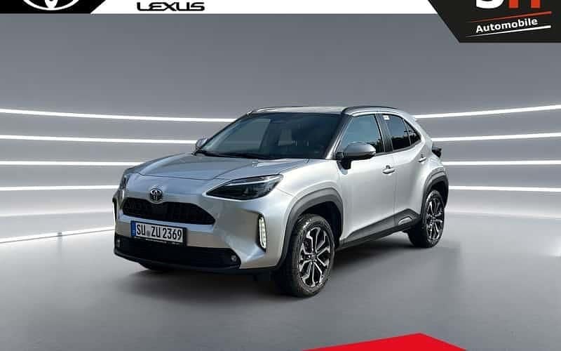 Silber Gebraucht 2025 Toyota Yaris Cross SUV | 27.990 € (Fairer Preis) - Bild 1/4