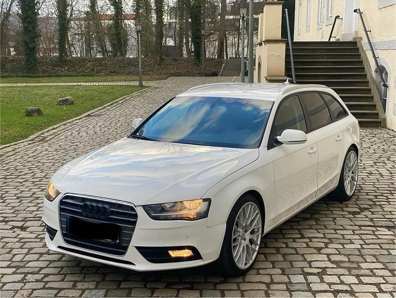 Gebraucht Audi A4 S-Line 245 PS (180 kW) 2012 Weiß Kombi
