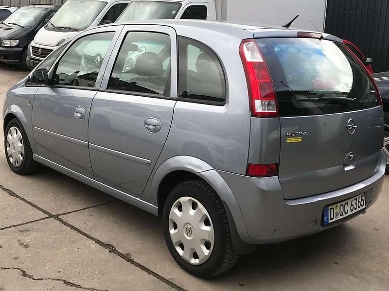 Gebraucht Opel Meriva Edition 101 PS (74 kW) 2005 Grau Van / Kleinbus
