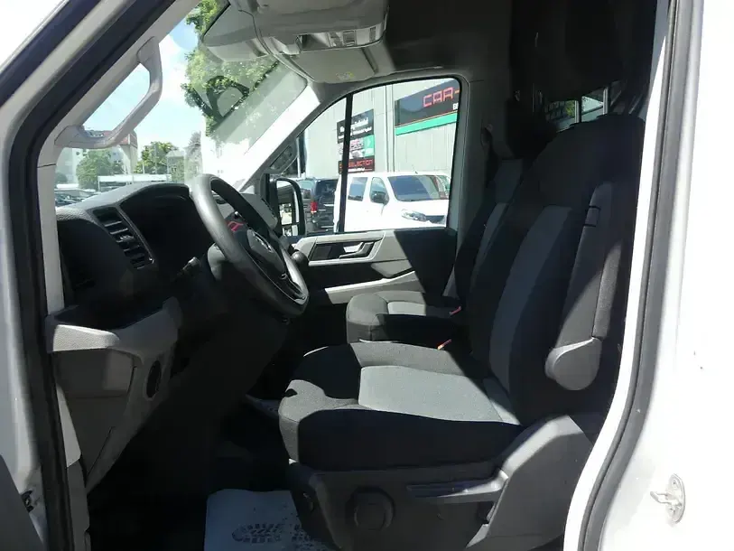 Gebraucht VW Crafter 177 PS (130 kW) 2022 Candyweiss Van