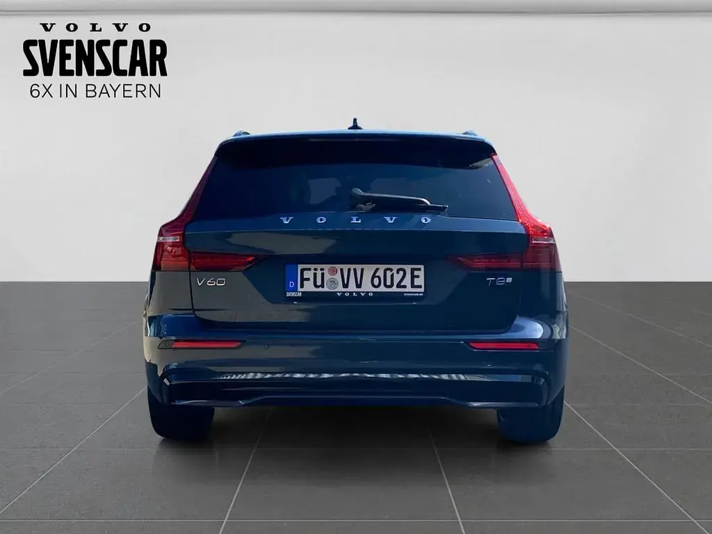 Gebraucht Volvo V60 Plus 455 PS (334 kW) 2026 Blau Kombi