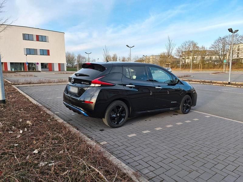 Gebraucht Nissan Leaf 110 kW (150 PS) 2020 Schwarz Kleinwagen