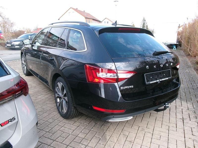 Gebraucht Skoda Superb Ambition 200 PS (147 kW) 2023 Schwarz Kombi