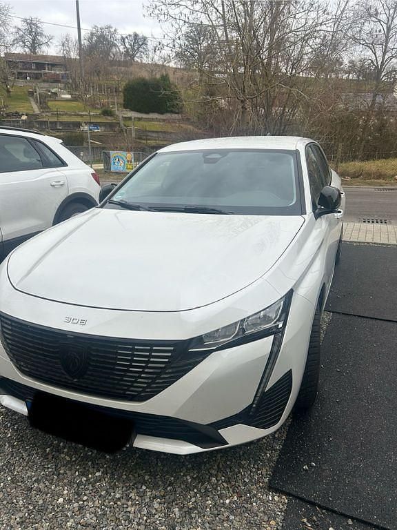 Weiß Gebraucht 2022 Peugeot 308 Allure Kombi | 15.280 € (Superpreis) - Bild 1/4