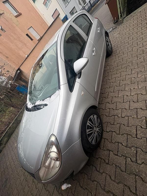 Gebraucht Opel Corsa 90 PS (66 kW) 2008 Silber Kleinwagen