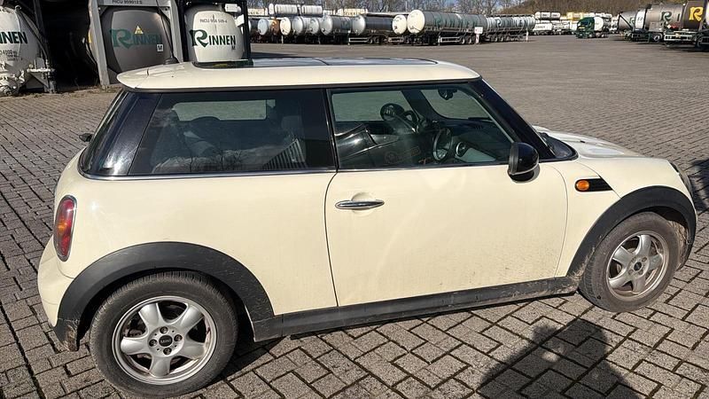 Gebraucht Mini Cooper 68 PS (50 kW) 2007 Beige Kleinwagen
