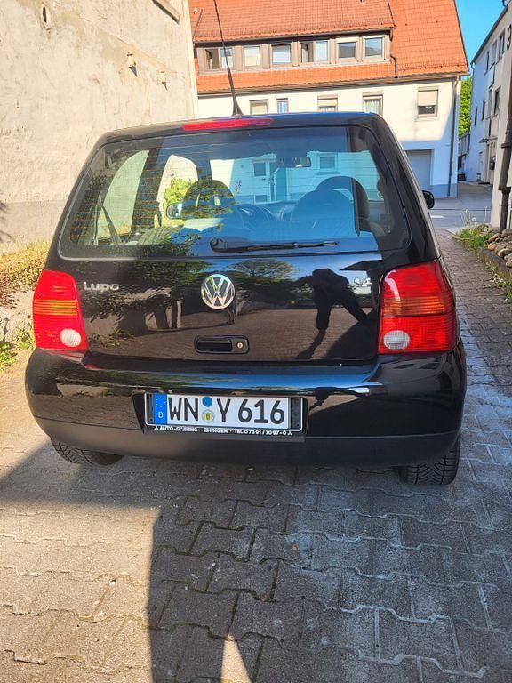 Gebraucht VW Lupo Basis 75 PS (55 kW) 2005 Schwarz Kleinwagen
