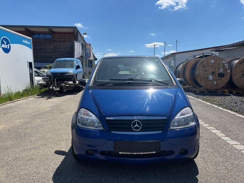 Blau Gebraucht 2000 Mercedes A140 Classic Kleinwagen | 1.299 € (Guter Preis) - Bild 1/4