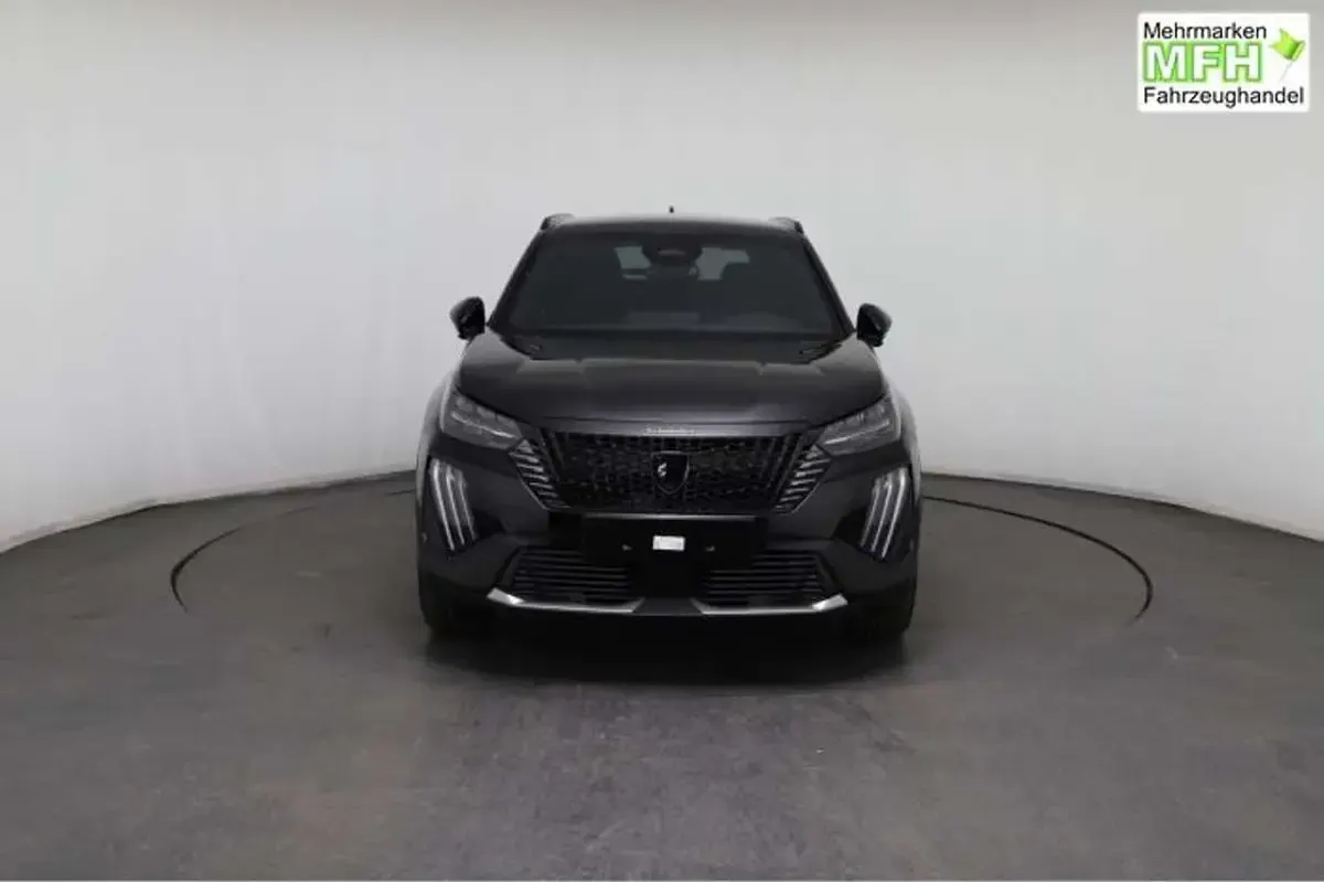 Neu Peugeot 2008 GTi 145 PS (106 kW) 2025 Schwarz, perla nera s... SUV