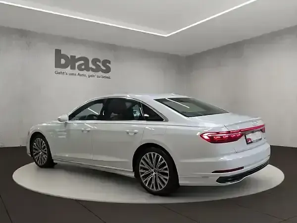 Usado Audi A8 340 HP (250 kW) 2025 Branco Sedan