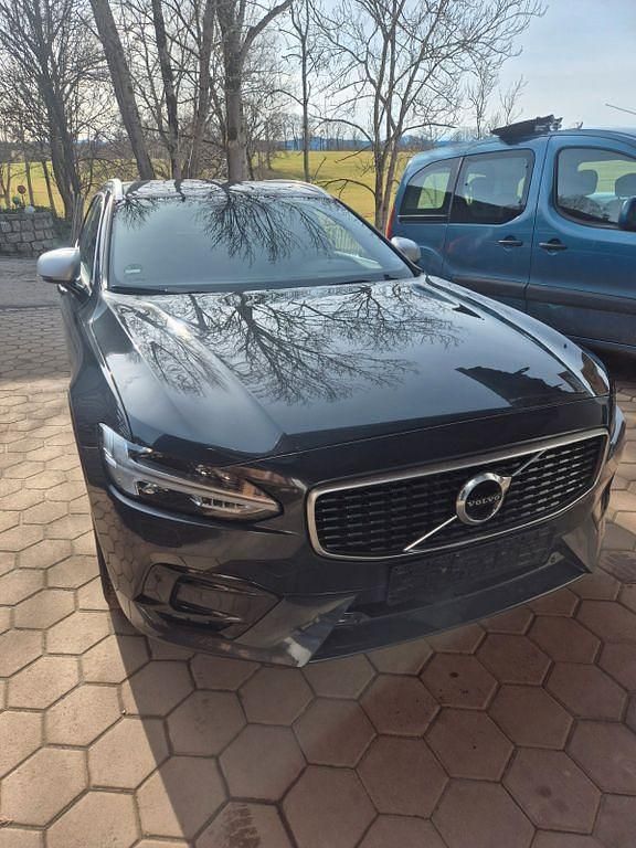 Gebraucht Volvo V90 R-Design 250 PS (183 kW) 2019 Grau Kombi