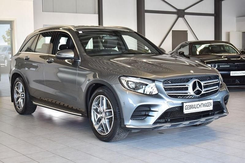 Selenitgrau Gebraucht 2016 Mercedes GLC220 AMG SUV | 24.899 € (Fairer Preis) - Bild 1/4