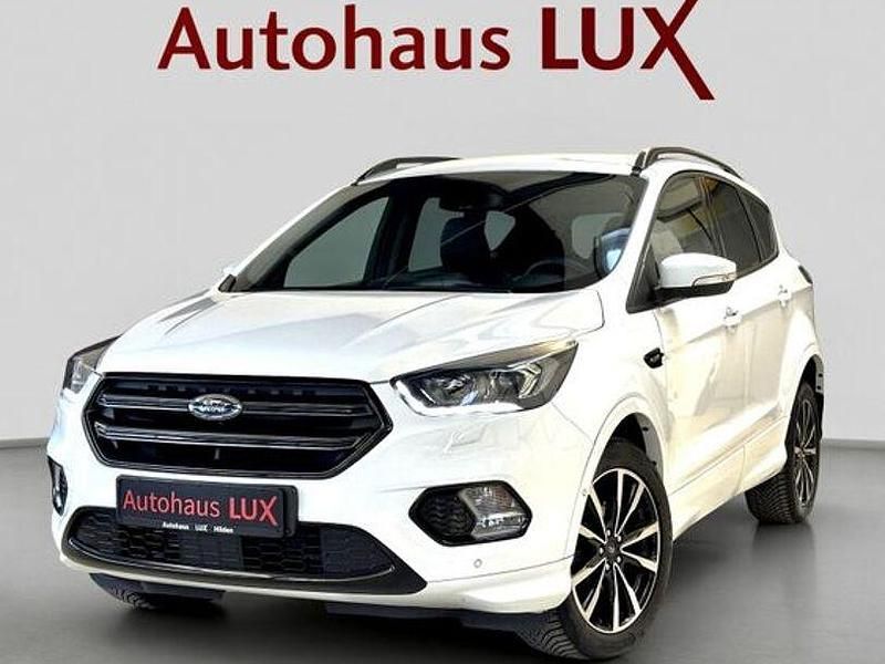 Gebraucht Ford Kuga ST-Line 150 PS (110 kW) 2019 Weiß SUV