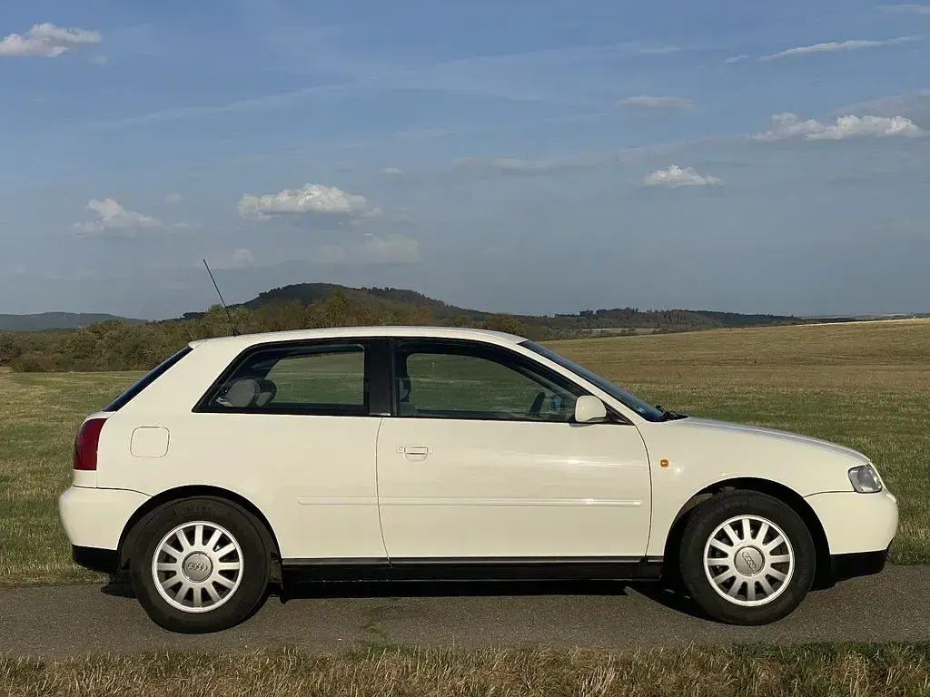 Gebraucht Audi A3 Ambiente 125 PS (91 kW) 1996 Weiß Kleinwagen