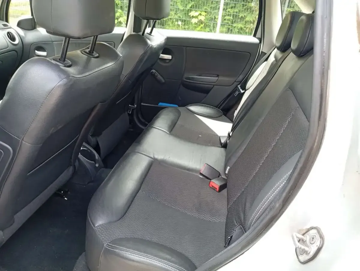Usado Citroën C3 Comfort 88 CV (64 kW) 2009 Gris Berlina