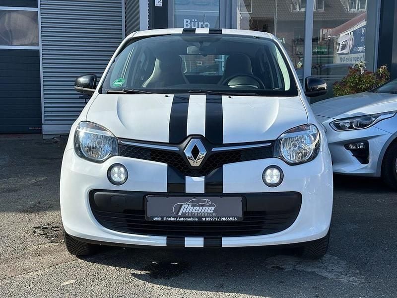 Second-hand Renault Twingo Experience 69 CP (50 kW) 2017 Alb Hatchback
