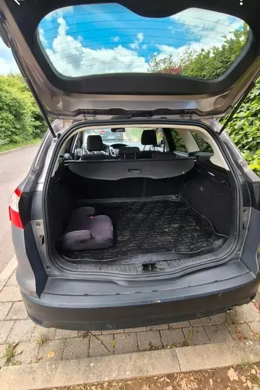 Gebraucht Ford Focus 140 PS (102 kW) 2014 Grau Limousine