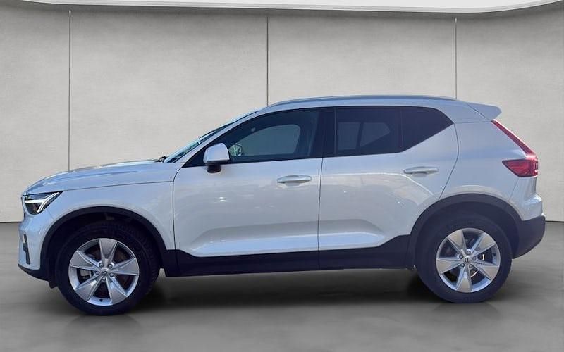 Gebraucht Volvo XC40 Core 163 PS (119 kW) 2024 Weiß SUV
