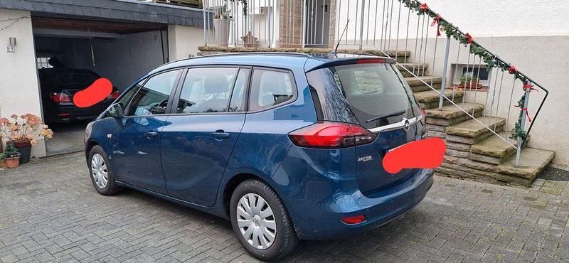 Blau Gebraucht 2015 Opel Zafira Tourer Business Van / Kleinbus | 5.401 € (Guter Preis) - Bild 1/4