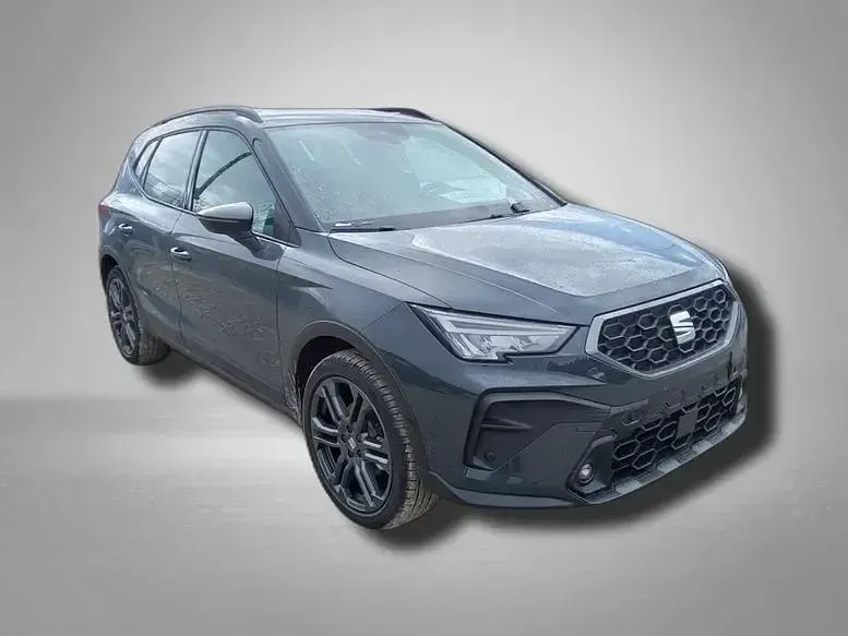 Gebraucht Seat Arona FR 150 PS (110 kW) 2026 Fiord blau / dach in midnight schwarz metallic SUV