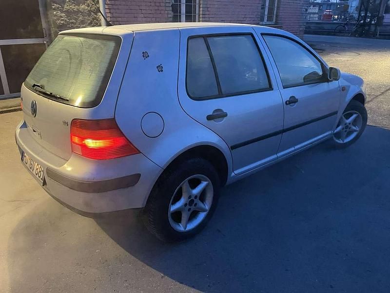 Gebraucht VW Golf III 101 PS (74 kW) 1998 Silber Limousine