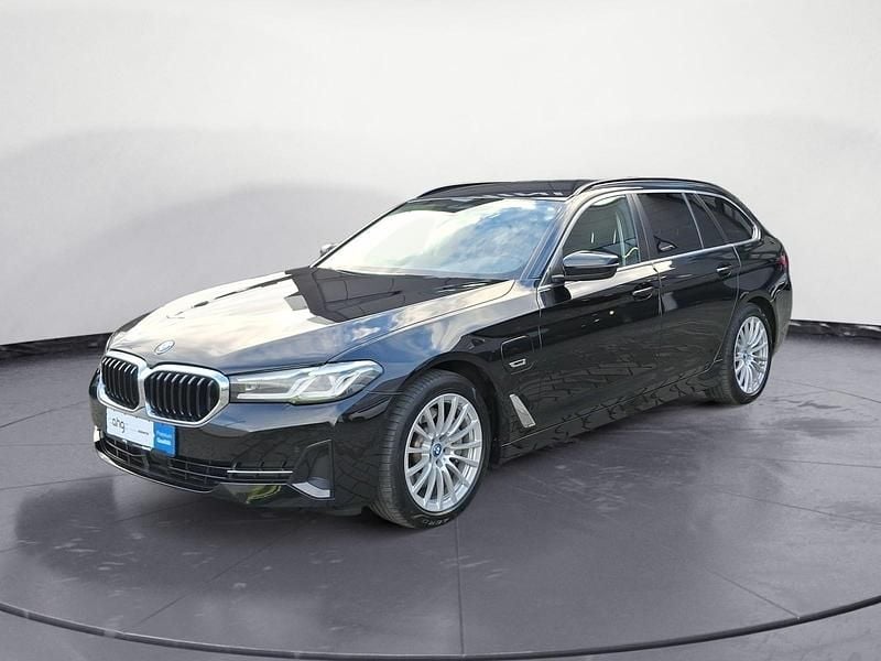 Gebraucht BMW 530e 184 PS (135 kW) 2022 Schwarz Kombi