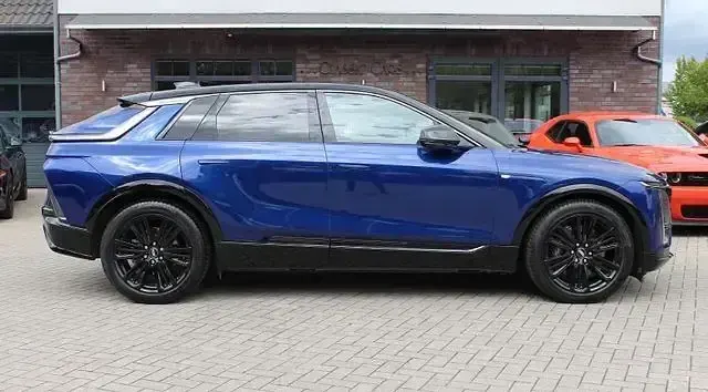 Gebraucht Cadillac LYRIQ 388 kW (528 PS) 2024 Blau SUV