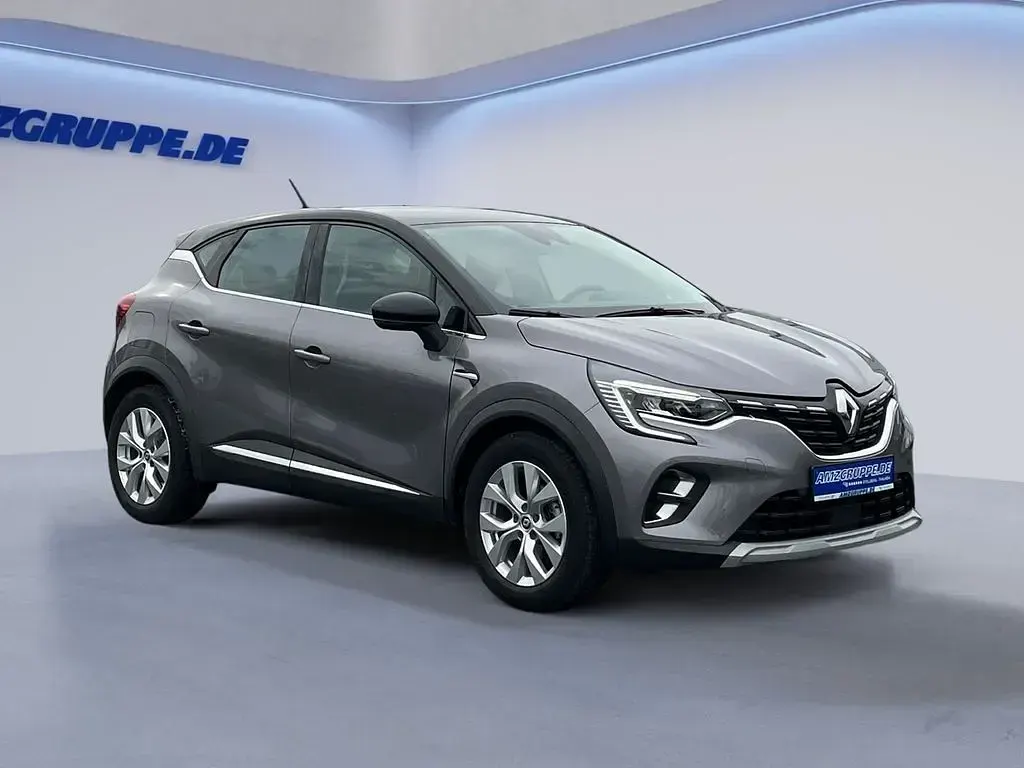 Używany Renault Captur 140 KM (102 kW) 2022 Brązowy SUV