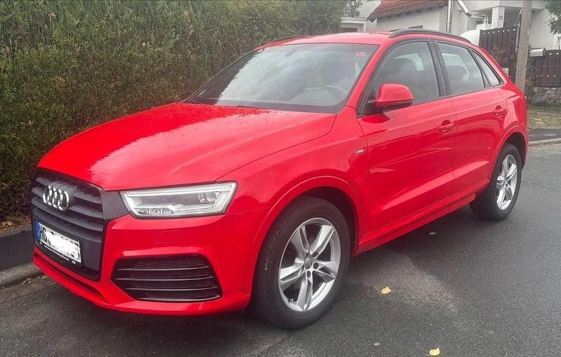 Gebraucht Audi Q3 Comfort 150 PS (110 kW) 2016 Rot SUV
