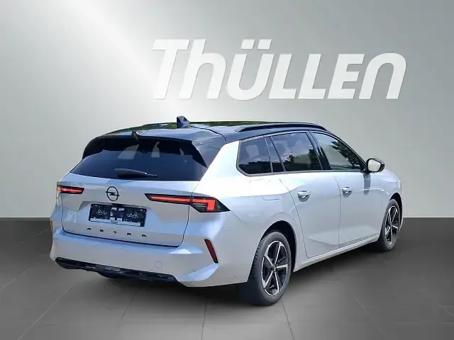 Gebraucht Opel Astra 131 PS (96 kW) 2025 Silber Kleinwagen