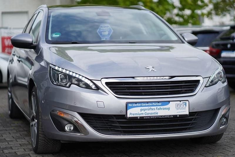 Grau Gebraucht 2016 Peugeot 308 Allure Kombi | 12.300 € (Fairer Preis) - Bild 1/4