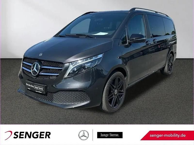 Grau Gebraucht 2024 Mercedes V300 Avantgarde Van / Kleinbus | 70.091 € (Teuer) - Bild 1/1