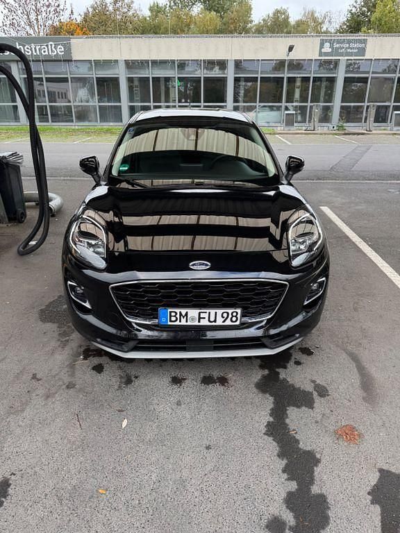 Schwarz Gebraucht 2022 Ford Puma Gen-E Titanium SUV | 16.599 € (Superpreis) - Bild 1/4