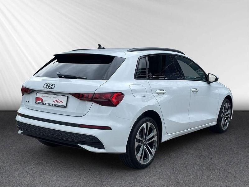Gebraucht Audi A3 Advanced 204 PS (150 kW) 2025 Gletscherweiss Limousine