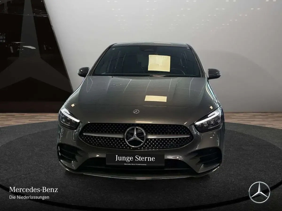 Gebraucht Mercedes B200 AMG 150 PS (110 kW) 2025 Grau Kleinwagen