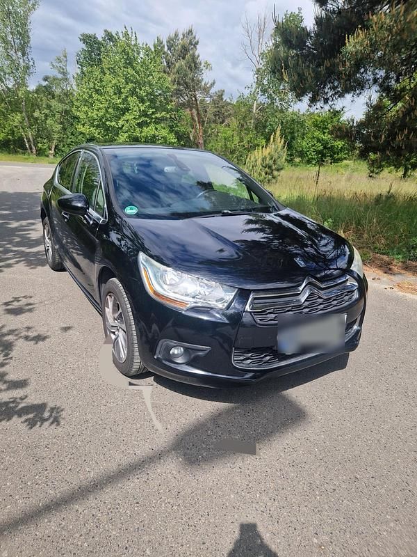 Second-hand Citroën DS4 120 CP (88 kW) 2014 Negru Hatchback
