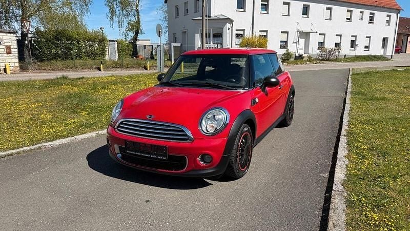 Second-hand Mini One D Pepper 90 CP (66 kW) 2011 Roșu Hatchback