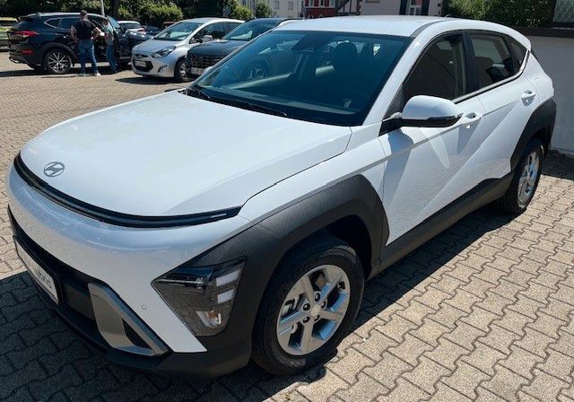 Atlas weiss Neu 2025 Hyundai Kona Select SUV | 27.990 € (Superpreis) - Bild 1/4