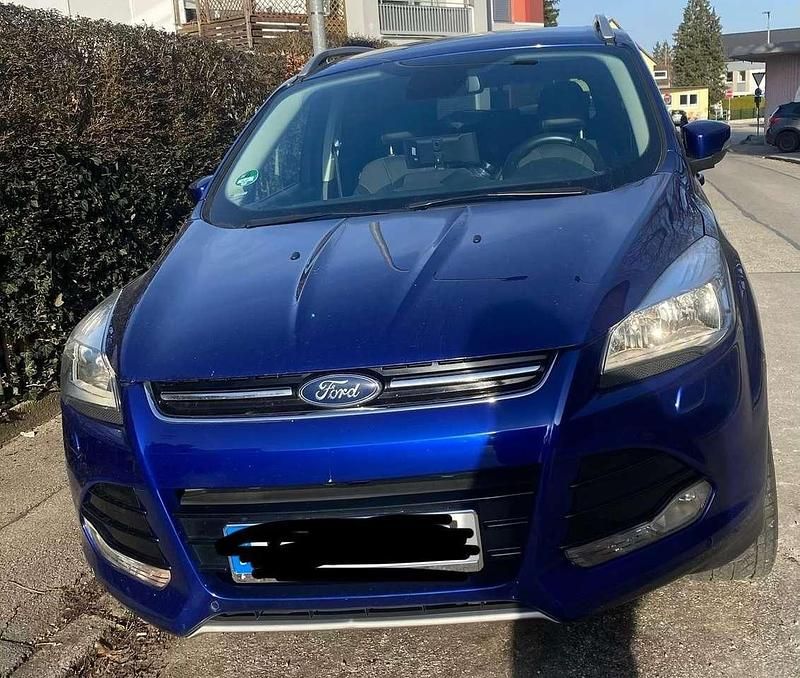 Gebraucht Ford Kuga Titanium 150 PS (110 kW) 2015 Blau SUV