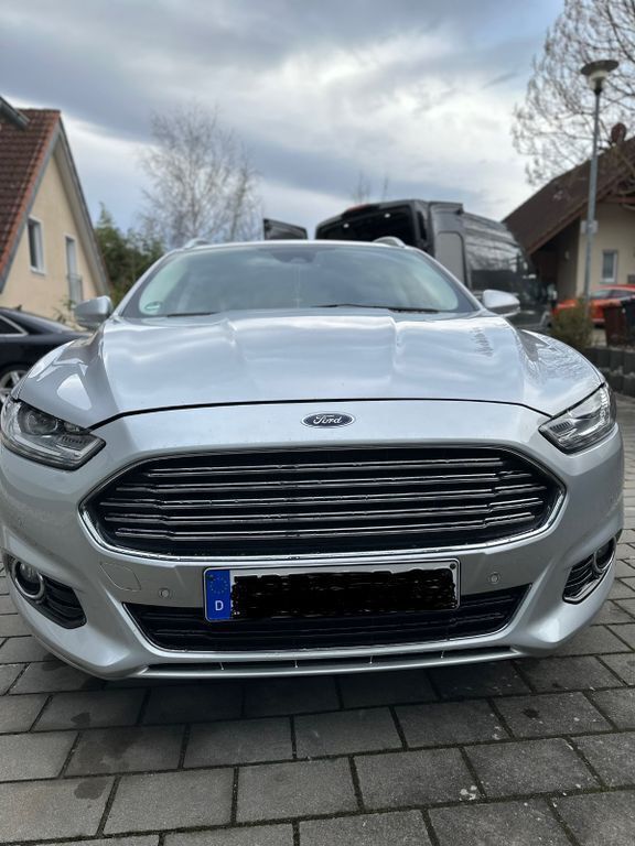 Silber Gebraucht 2015 Ford Mondeo Titanium Kombi | 8.999 € (Teuer) - Bild 1/4