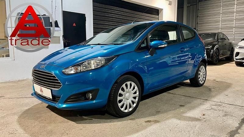 Blau Gebraucht 2013 Ford Fiesta Trend Kleinwagen | 3.800 € (Superpreis) - Bild 1/4