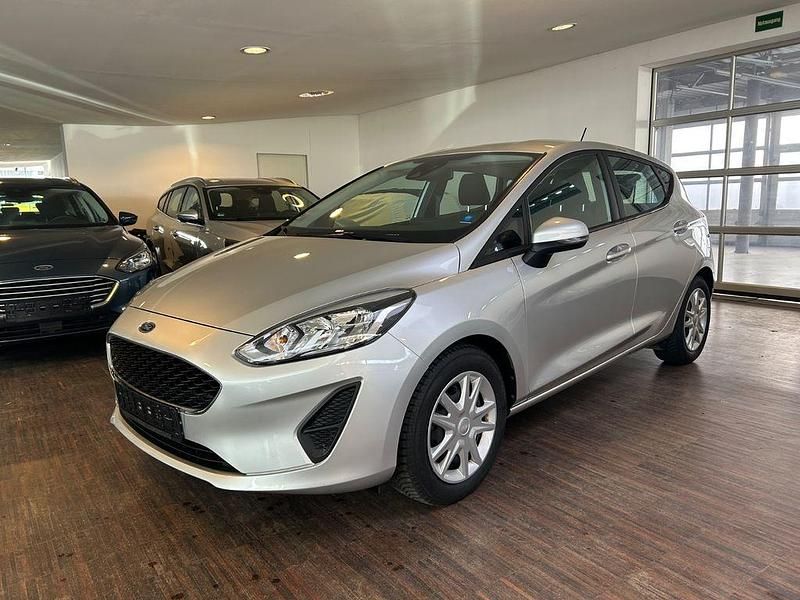 Silber Gebraucht 2020 Ford Fiesta Cool & Connect Limousine | 12.390 € - Bild 1/4